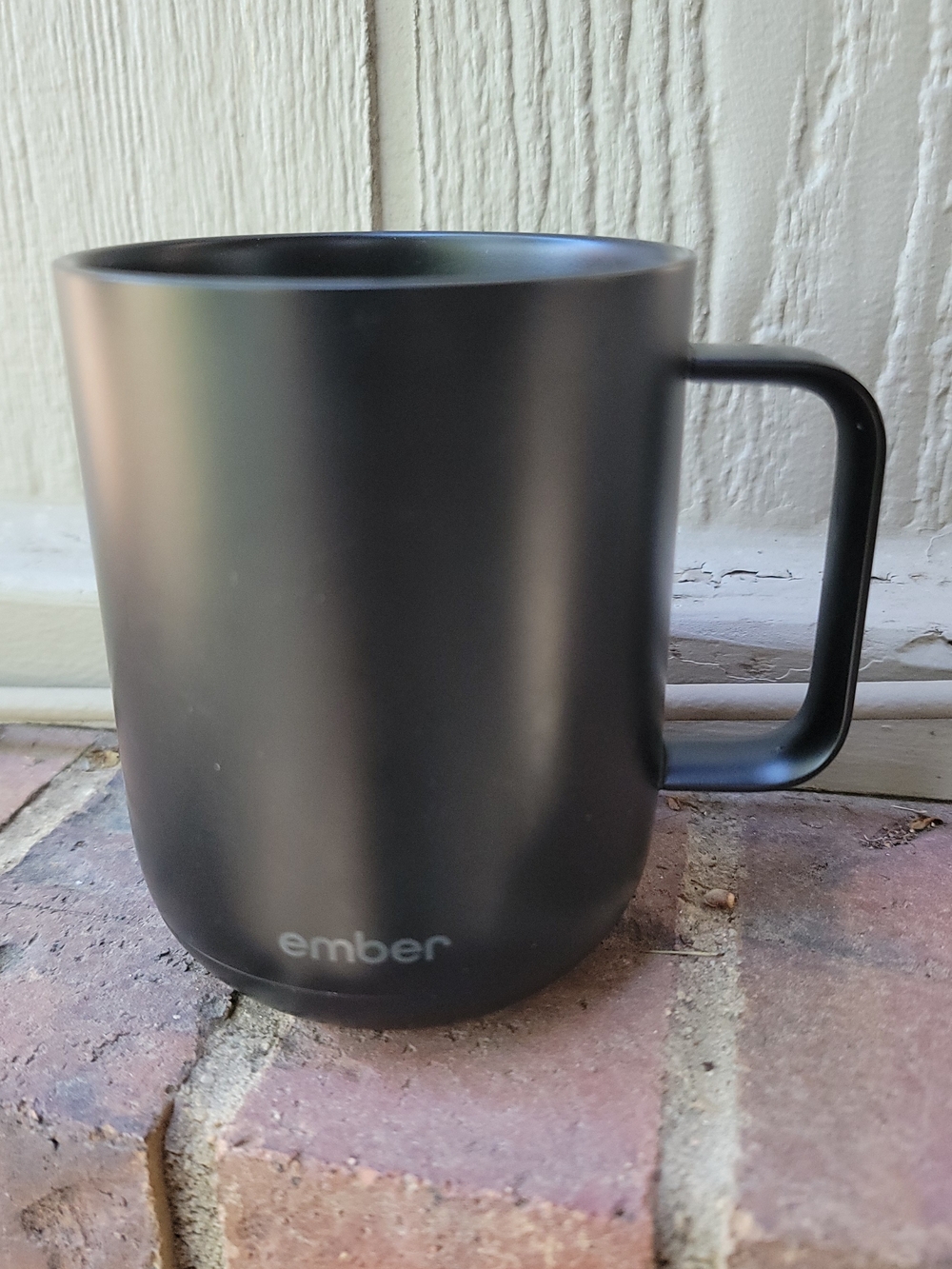 Ember Black Temperature-Control Mug 14 Oz